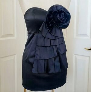 SOLEMIO Black Satin Strapless Rosette Mini Dress EXTRA SMALL